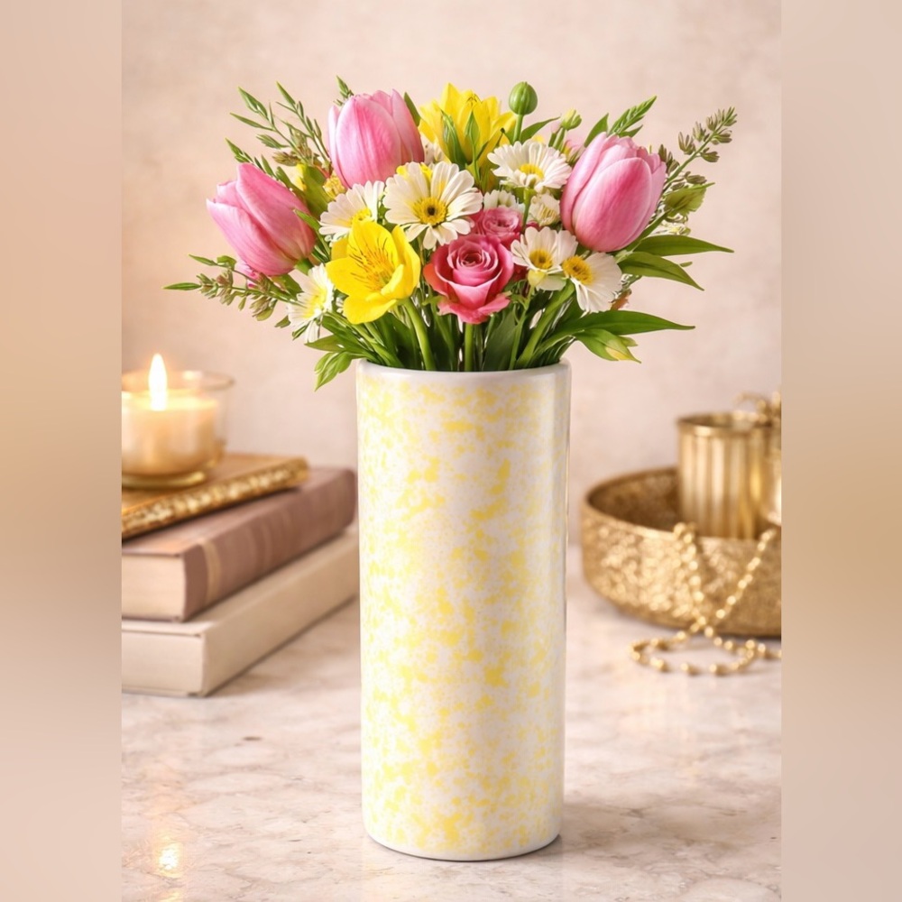Vintage 1991 FTD Vase Cylinder Shape Speckled Yellow White Bud Vase 6.25” Tall